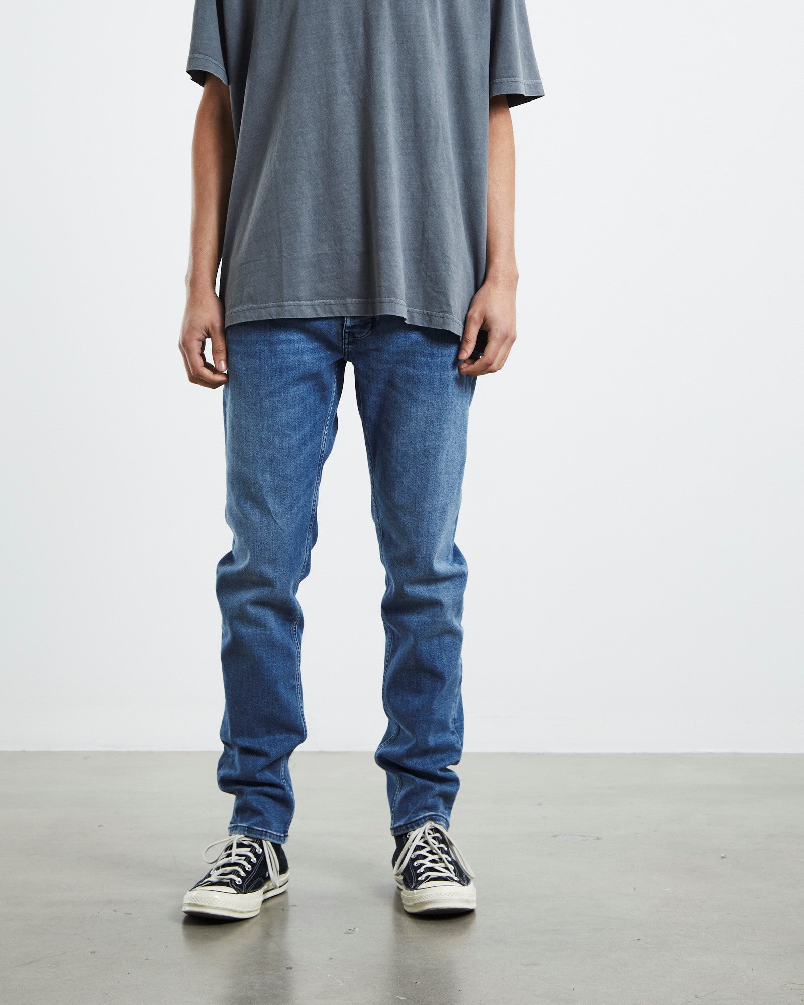 Premium Ray Tapered Slim Jeans in Descend Blue
