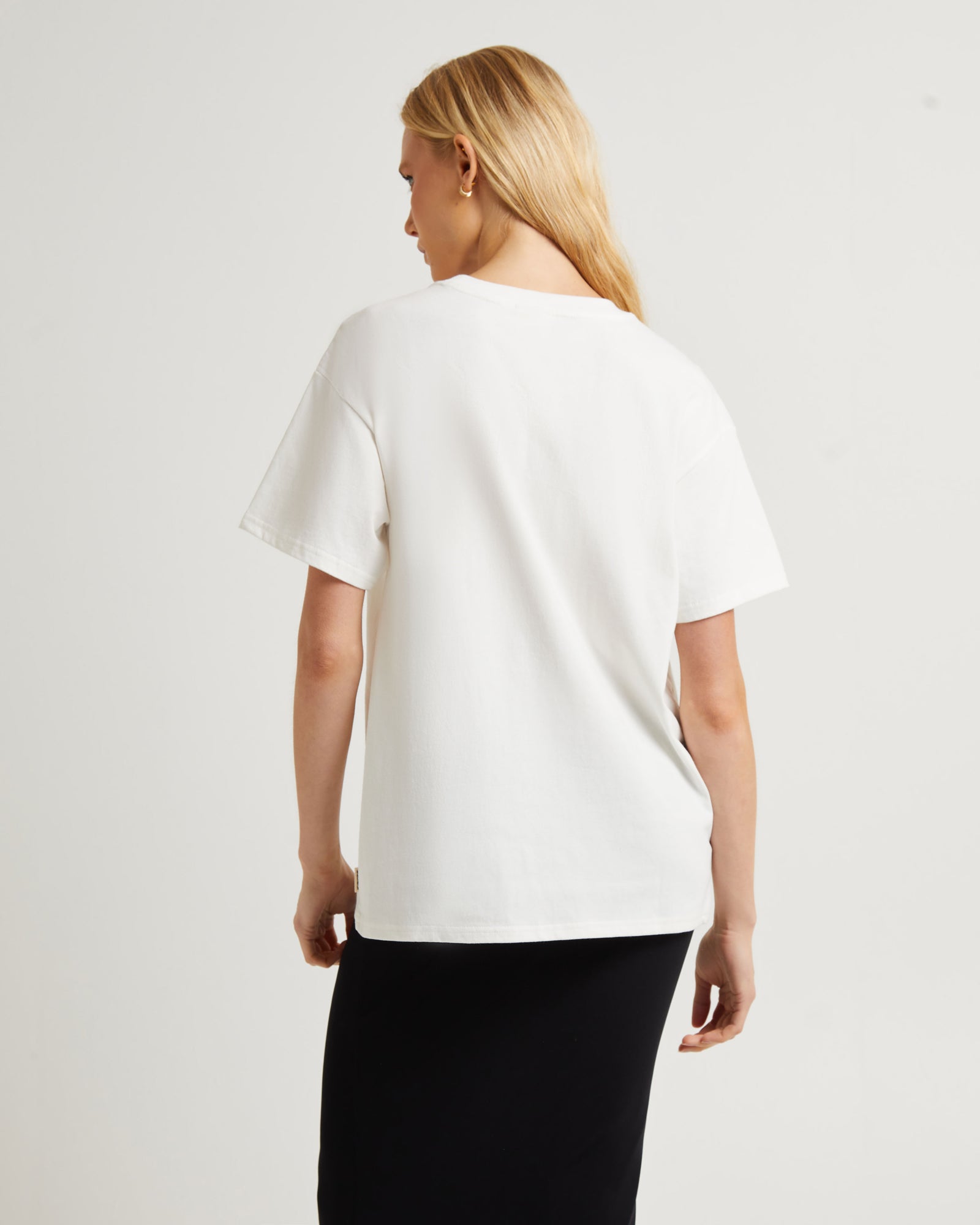 Premium Still Life Boyfriend Tee