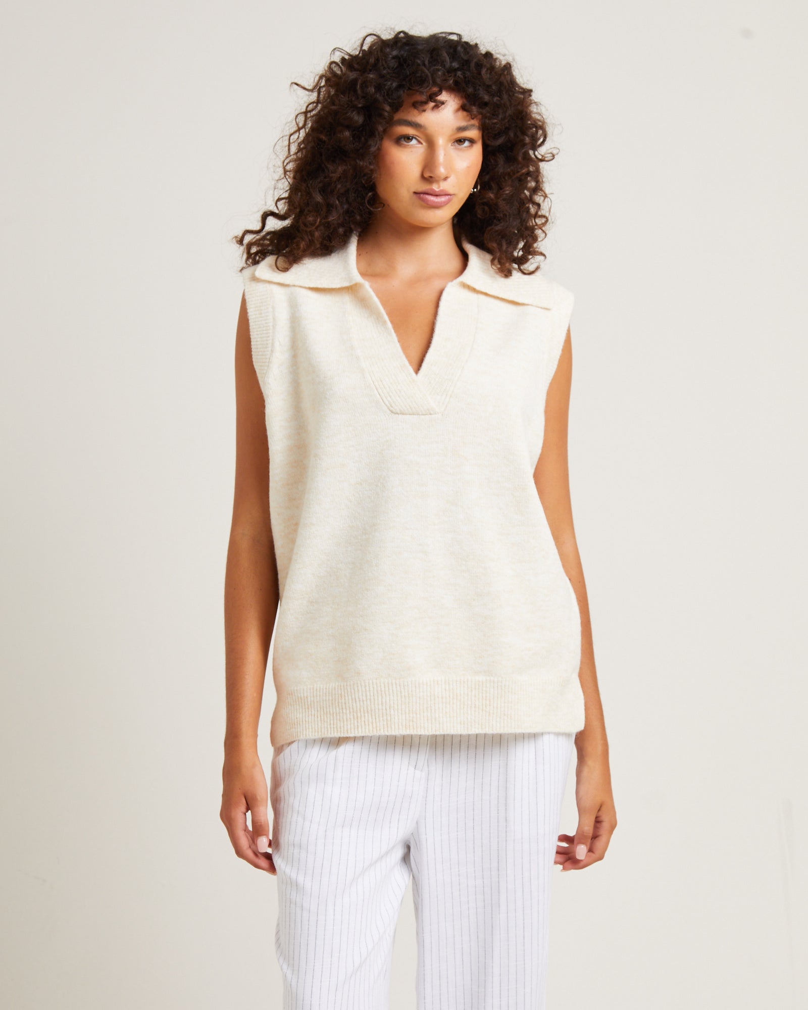 Premium Avari Knit Vest in Oat